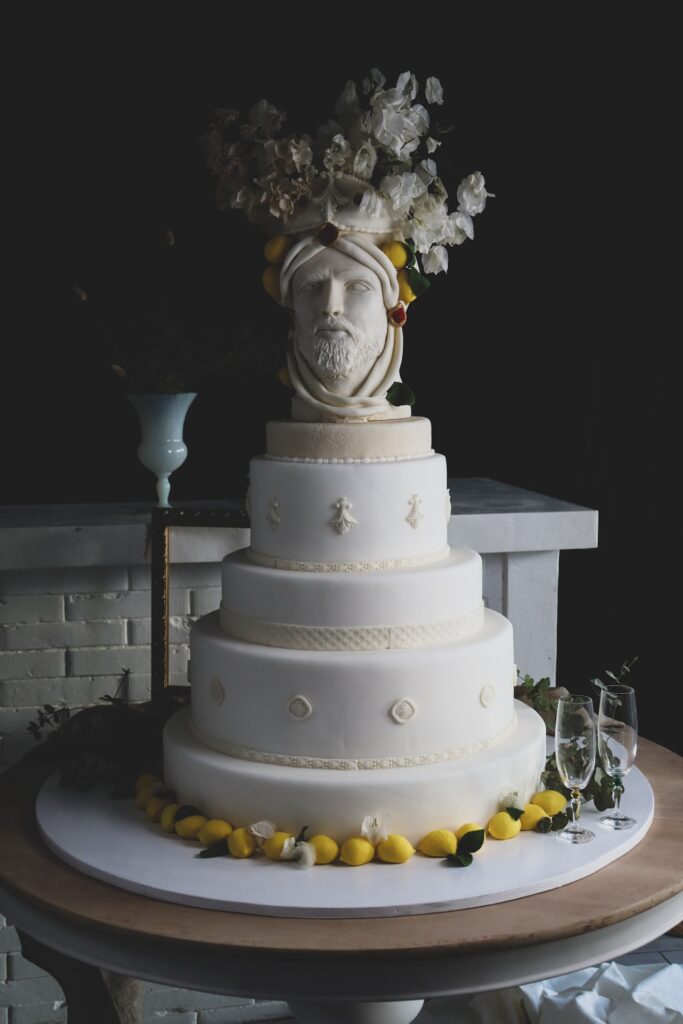 torta matrimonio testa di moro - sicilian moor heads wedding cake